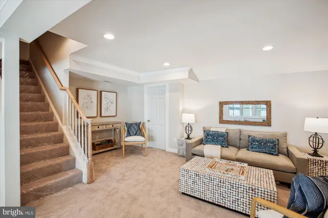 $5,900 | 11801 River Drive, Lorton, VA 22079