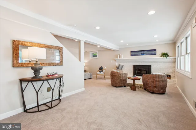 $5,900 | 11801 River Drive, Lorton, VA 22079