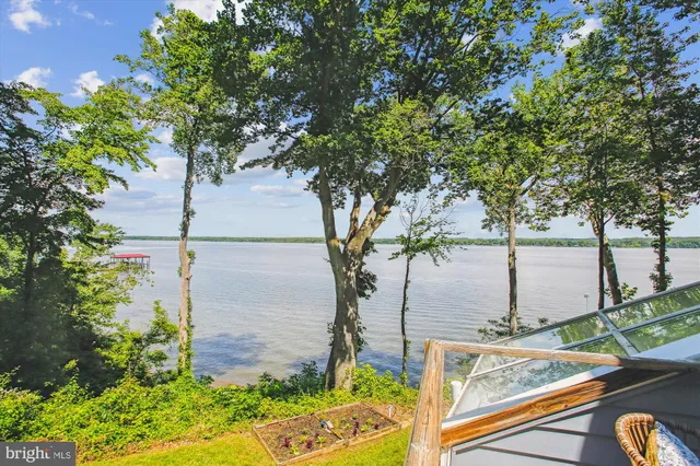 $5,900 | 11801 River Drive, Lorton, VA 22079