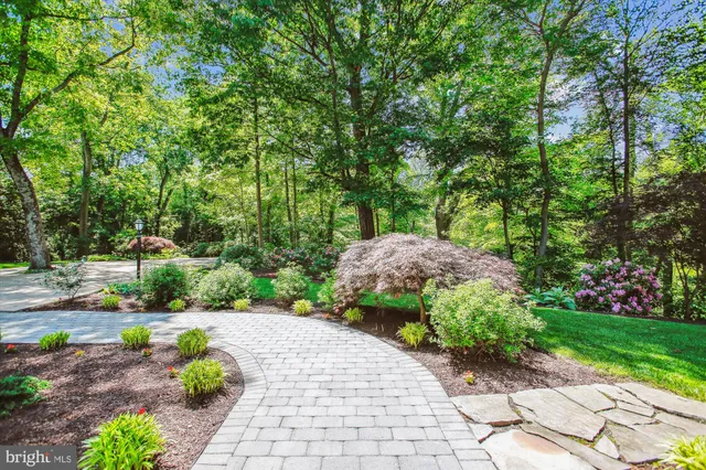 $5,900 | 11801 River Drive, Lorton, VA 22079