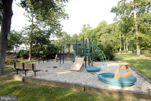 $5,900 | 11801 River Drive, Lorton, VA 22079