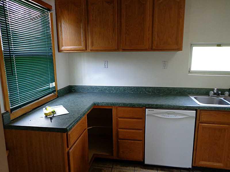 802 1st Street East Rochester, PA 15074 - Photo 7 of 24 Kitchen.