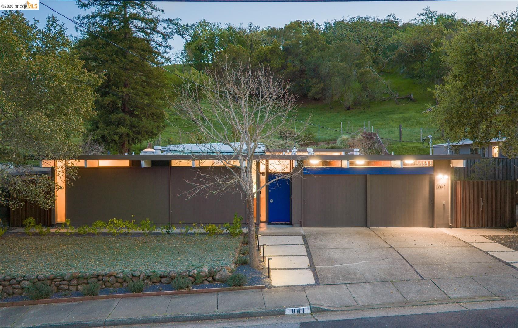 841 Montecillo Road San Rafael, CA 94903 - Photo 46 of 49 a view of a street