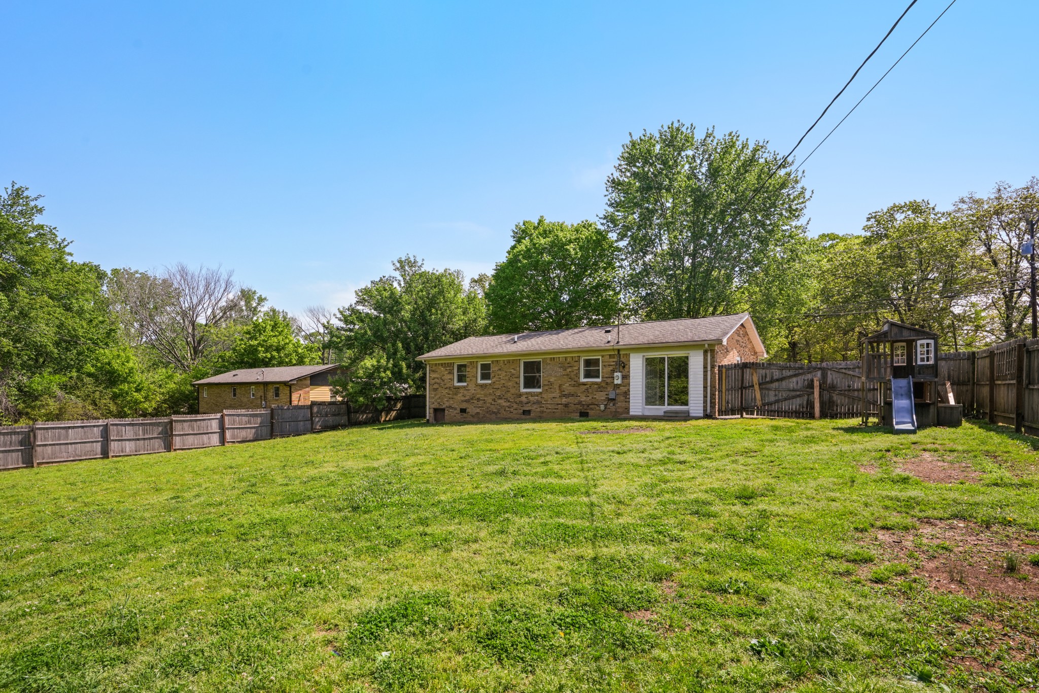 1106 State Highway 48 Dickson, TN 37055 - Photo 30 of 36 a front view of a house with a garden