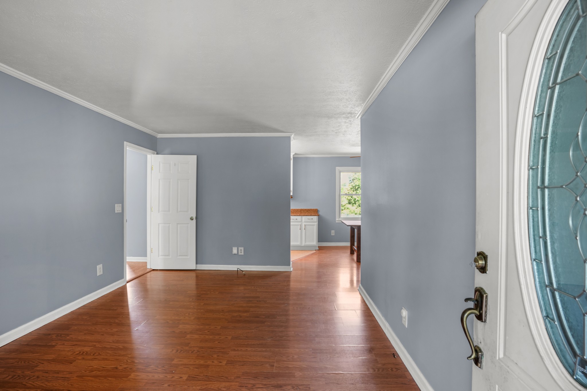 1106 State Highway 48 Dickson, TN 37055 - Photo 9 of 36 a view of a hallway with wooden floor