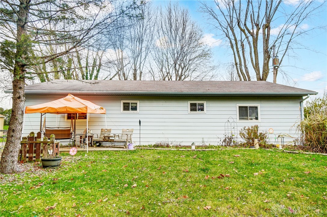 6883 Singer Road Dayton, OH 45424 - Photo 1 of 41 Gallery Image 1