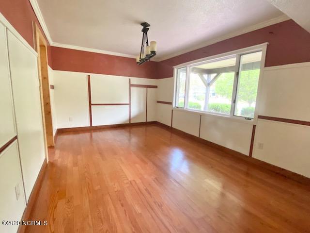 107 Laran Road Jacksonville, NC 28540 - Photo 7 of 47 Front Flex Space