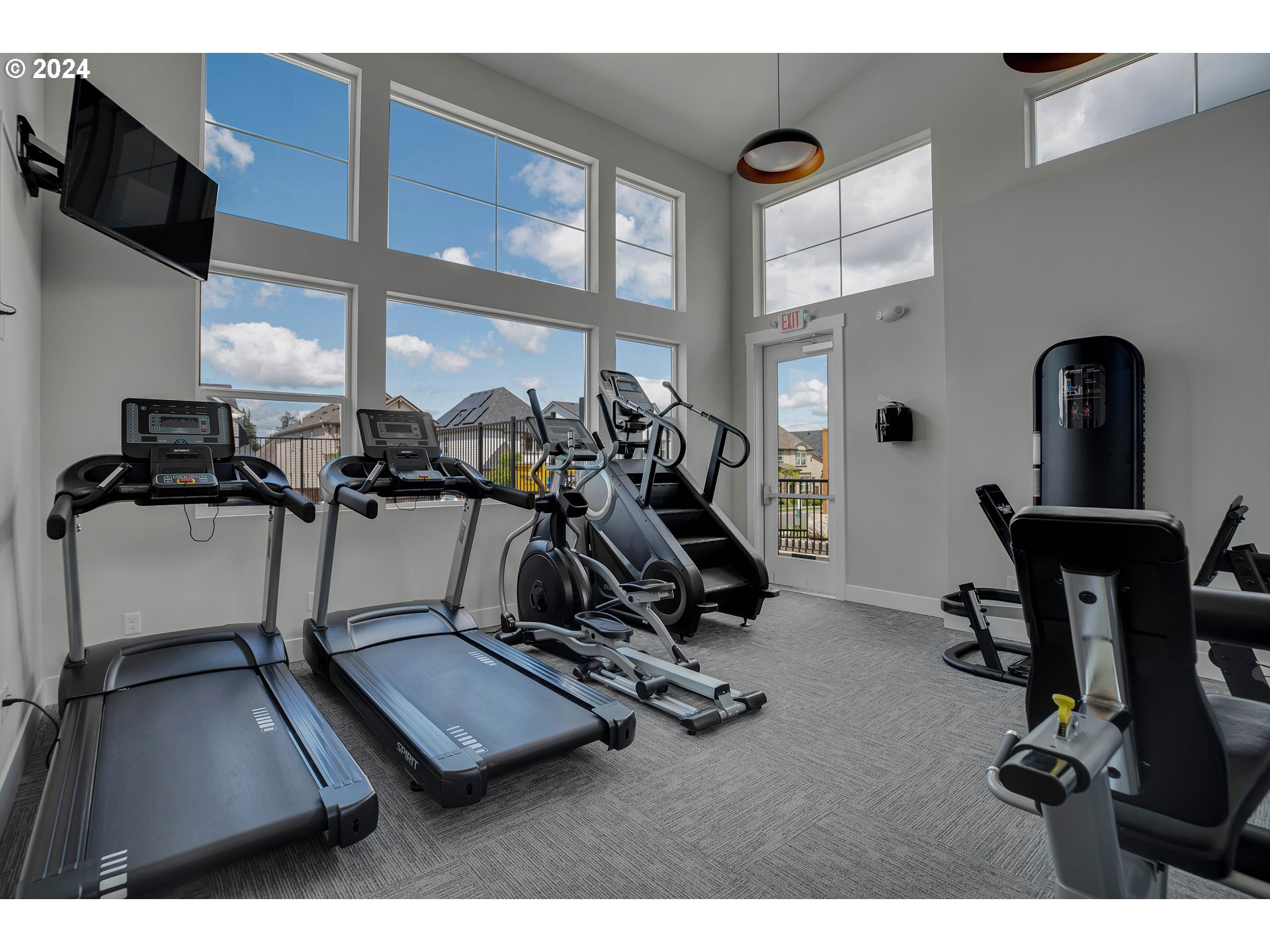 16937 Southwest Friendly Lane Beaverton, OR 97007 - Photo 43 of 44 a view of a room with gym equipment