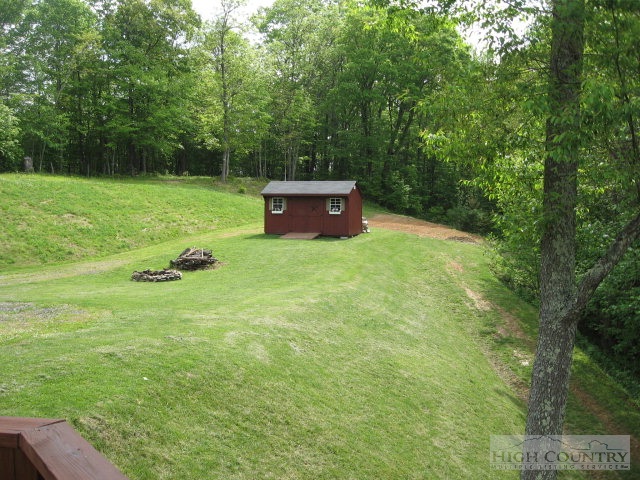 897 Little Windfall Road Lansing, NC 28643 - Photo 2 of 17