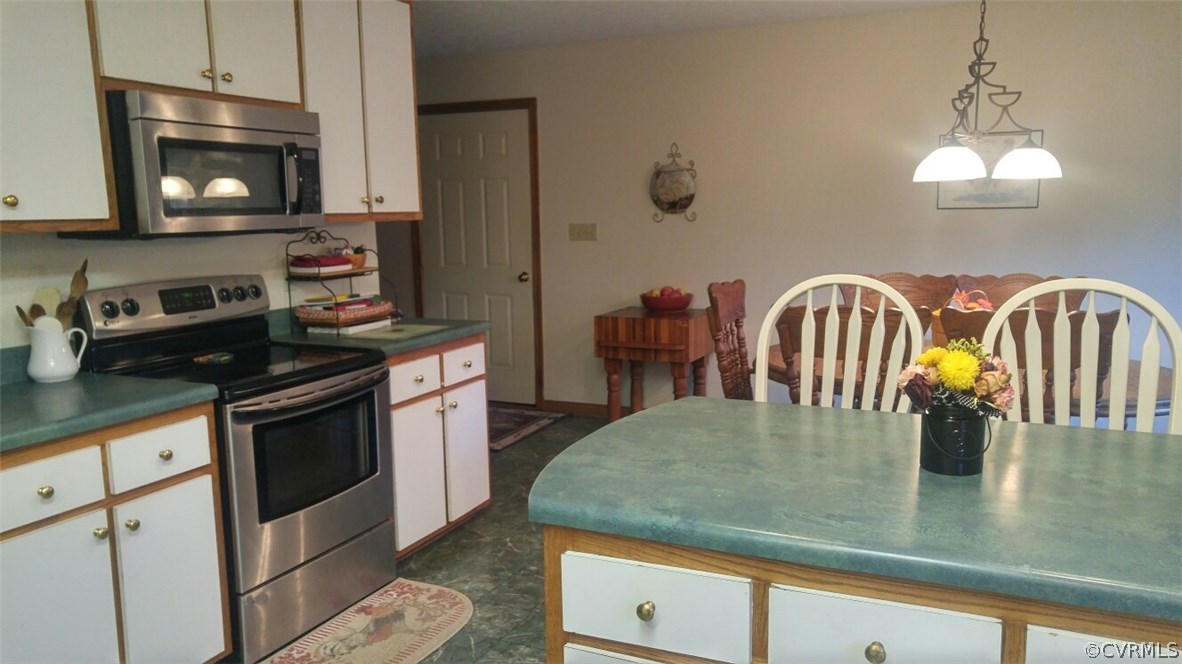 13488 Old Stage Road Hopewell, VA 23860 - Photo 13 of 42 Gallery Image 13