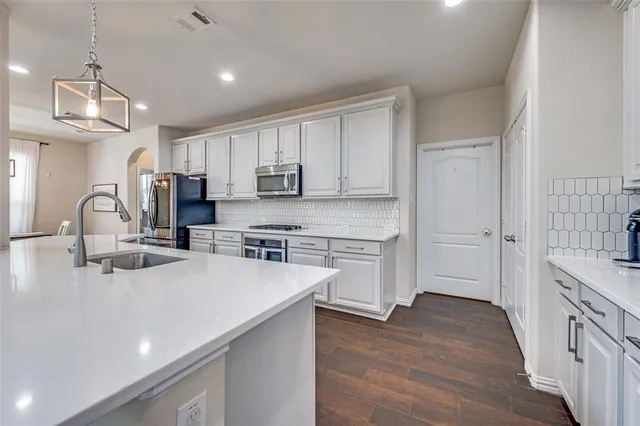 $449,000 | 7336 Desert Willow Drive, Denton, TX 76208