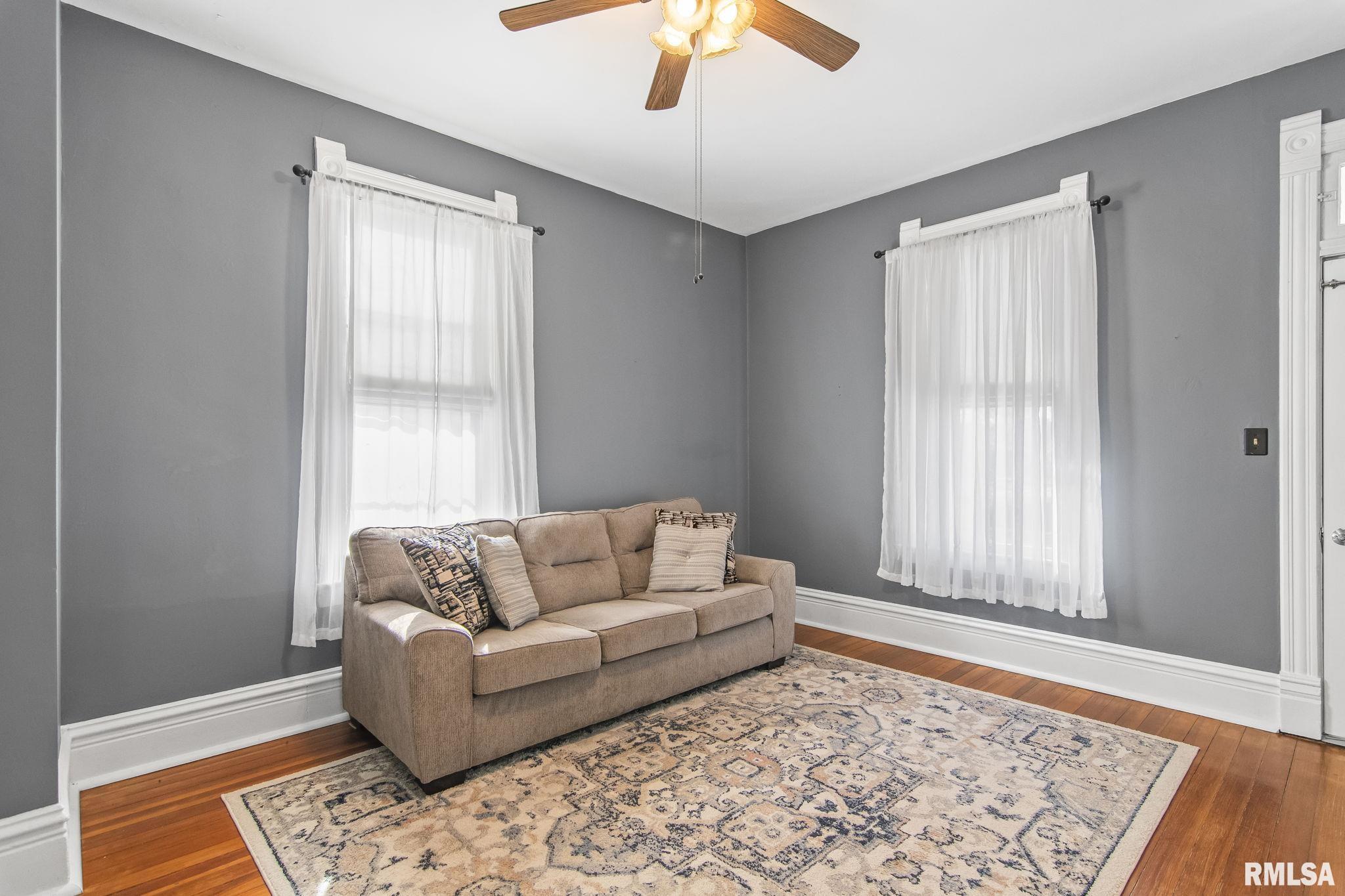 1057 North Rutledge Street Springfield, IL 62702 - Photo 8 of 36