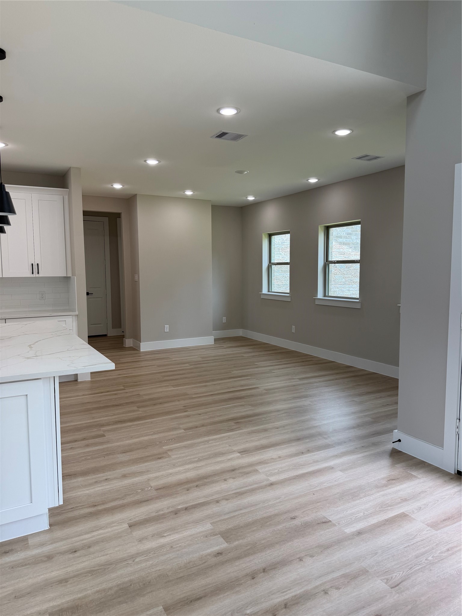 2619 Piemonte Avenue Spring, TX 77388 - Photo 6 of 26 Gallery Image 6