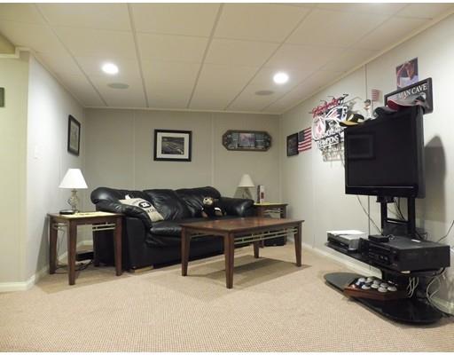 190 Warren Road Townsend, MA 01469 - Photo 17 of 27 Gallery Image 17