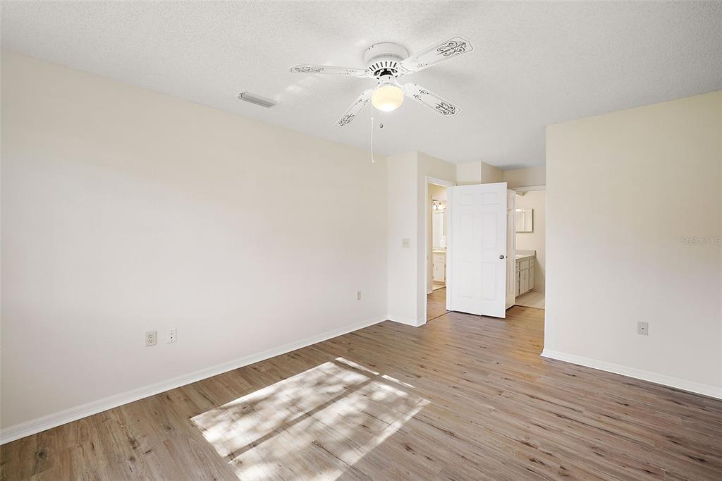 11471 Southwest 84th Court Road Ocala, FL 34481 - Photo 21 of 28 Gallery Image 21