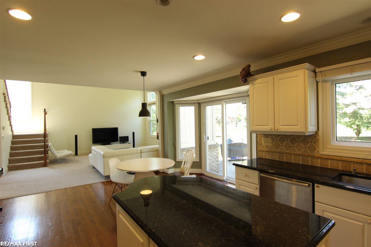 898 Rambling Drive Rochester Hills, MI 48307 - Photo 22 of 45