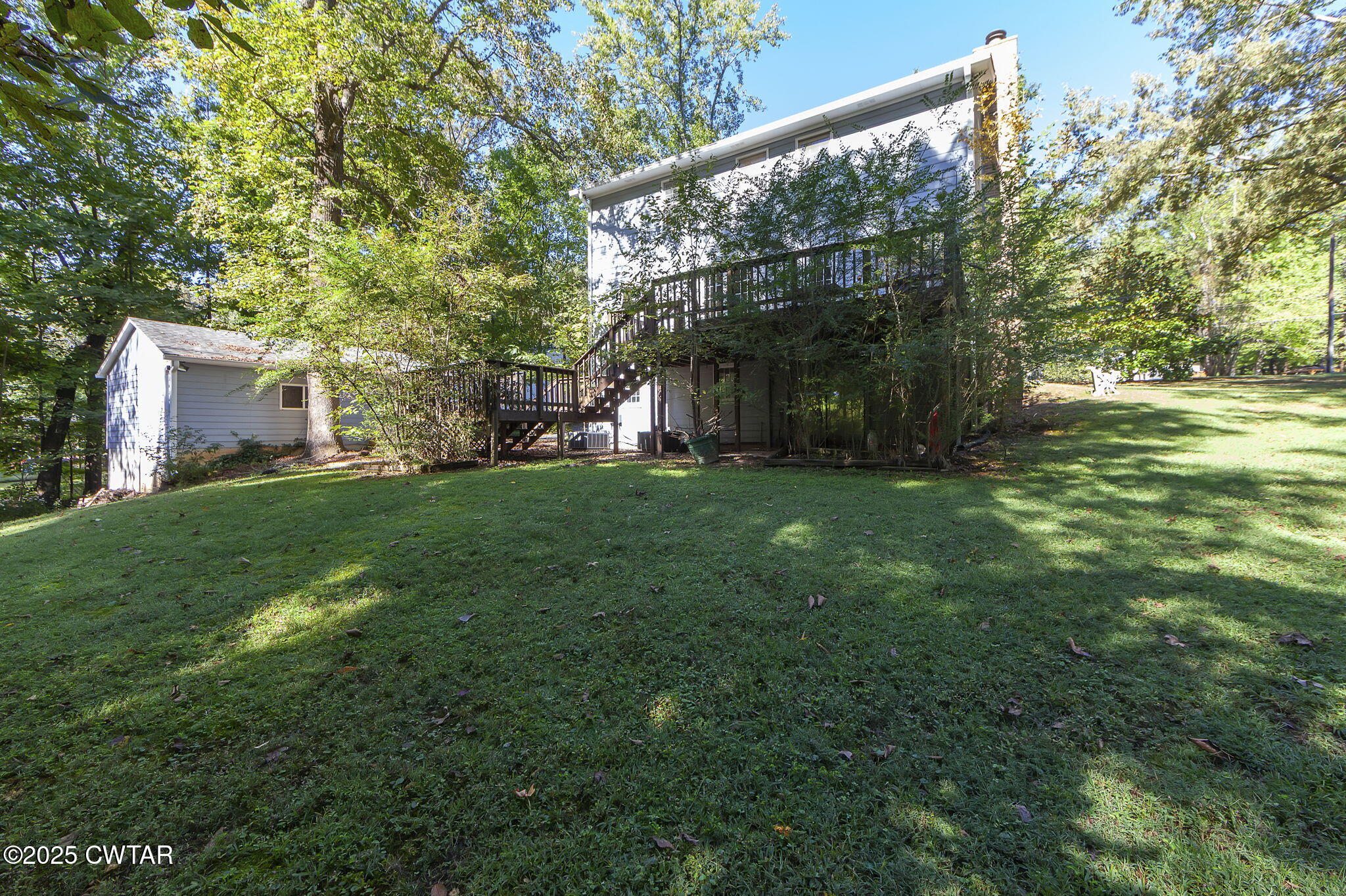 189 Valley Oak Loop Jackson, TN 38305 - Photo 21 of 22 a view of a trees in a yard