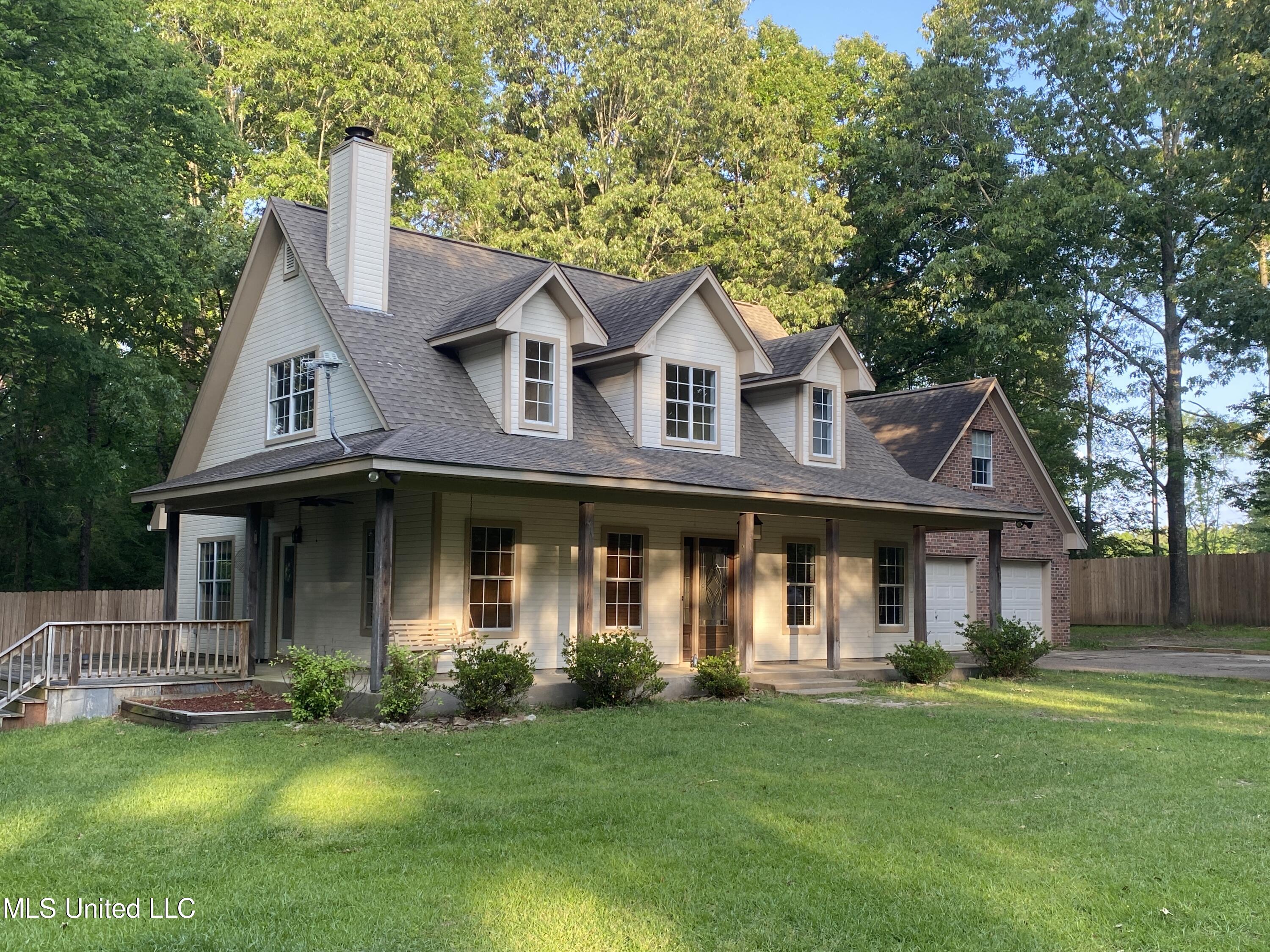 274 Pine Tree Lane Ridgeland, MS 39157 - Photo 1 of 48 274 Pine Tree primary pic