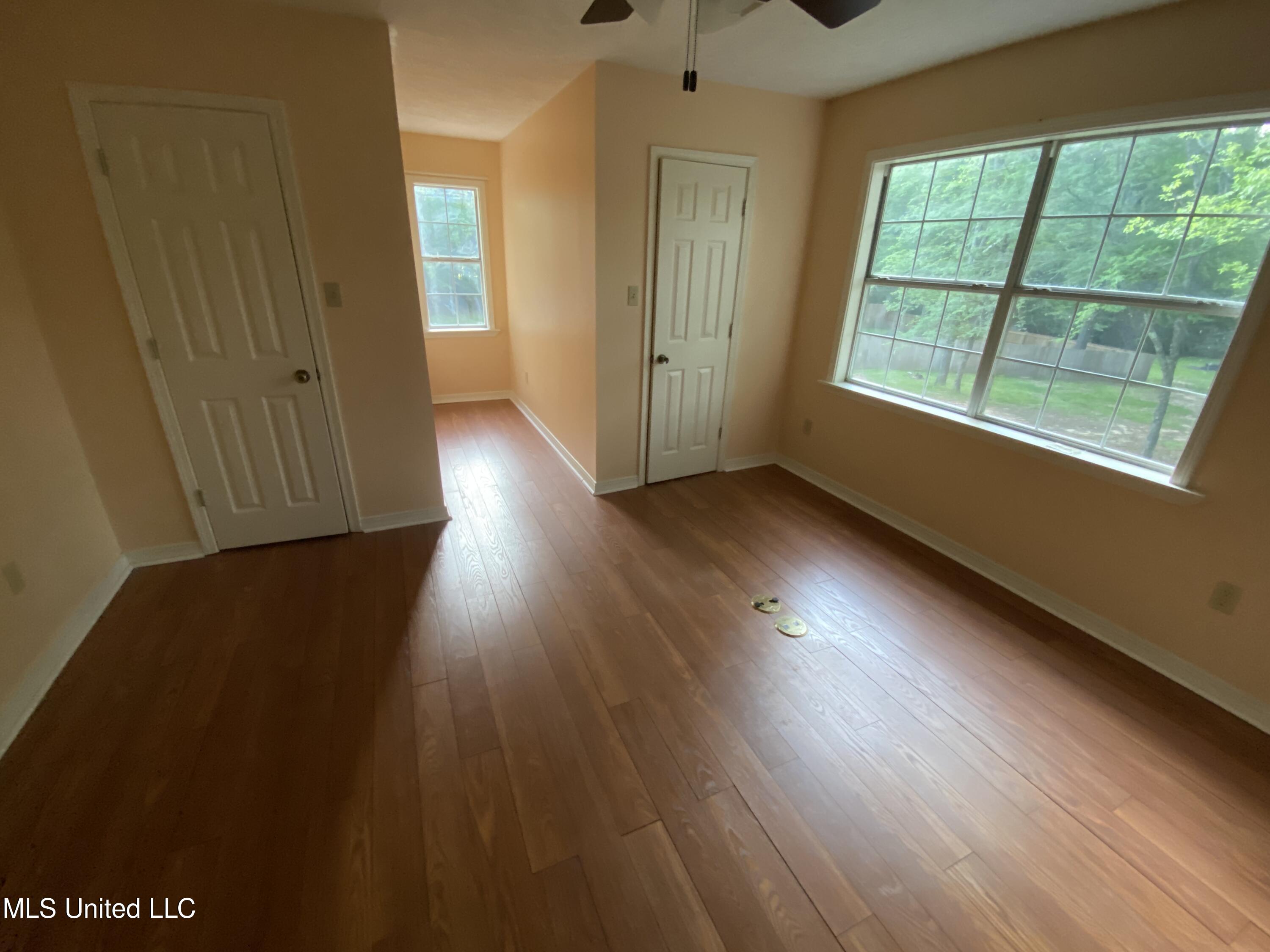 274 Pine Tree Lane Ridgeland, MS 39157 - Photo 34 of 48 274 Pine Tree guest left 2
