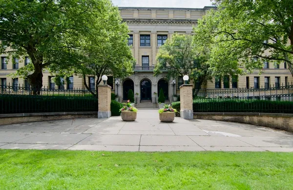 $250,000 | 235 State Street, Unit 413, Springfield, MA 01103
