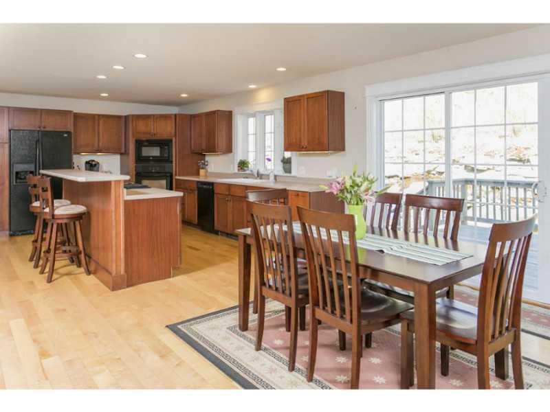 260 Mc Kay Road Edgecomb, ME 04556 - Photo 8 of 27 Dining Room.