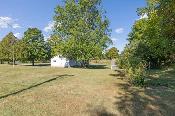 $349,900 | 8590 Greenfield Highway, Bellevue, MI 49021