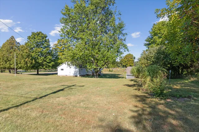 $349,900 | 8590 Greenfield Highway, Bellevue, MI 49021