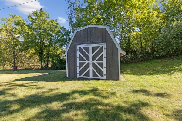 $349,900 | 8590 Greenfield Highway, Bellevue, MI 49021