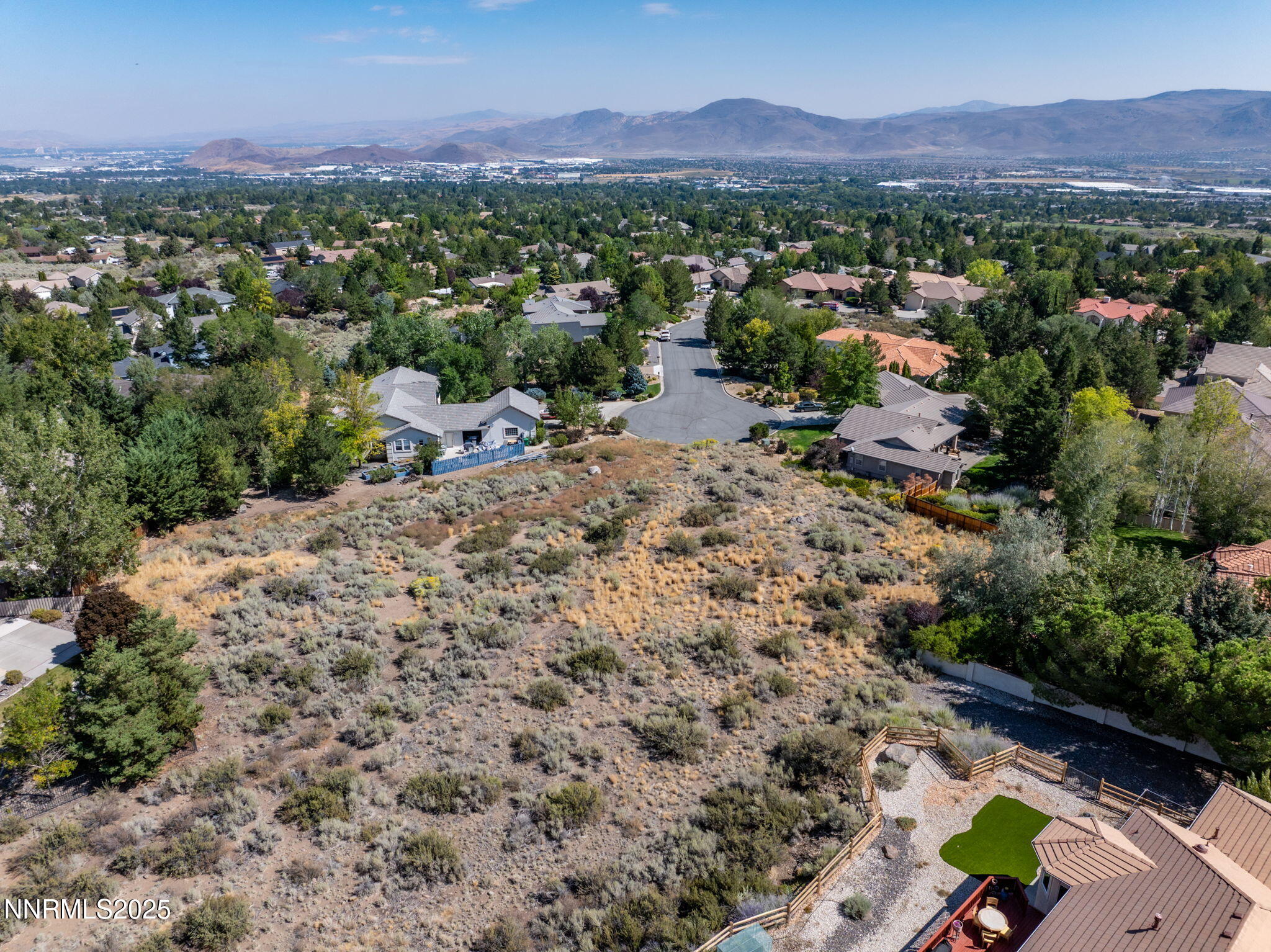 12 Autumn Court Reno, NV 89511 - Photo 9 of 18 7-web-or-mls-12 Autumn Ct-7