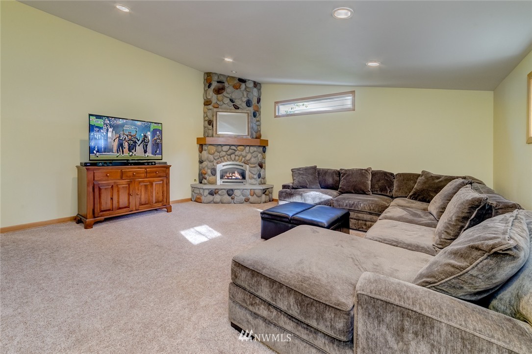 849 Sprague Street Edmonds, WA 98020 - Photo 14 of 25 Gallery Image 14