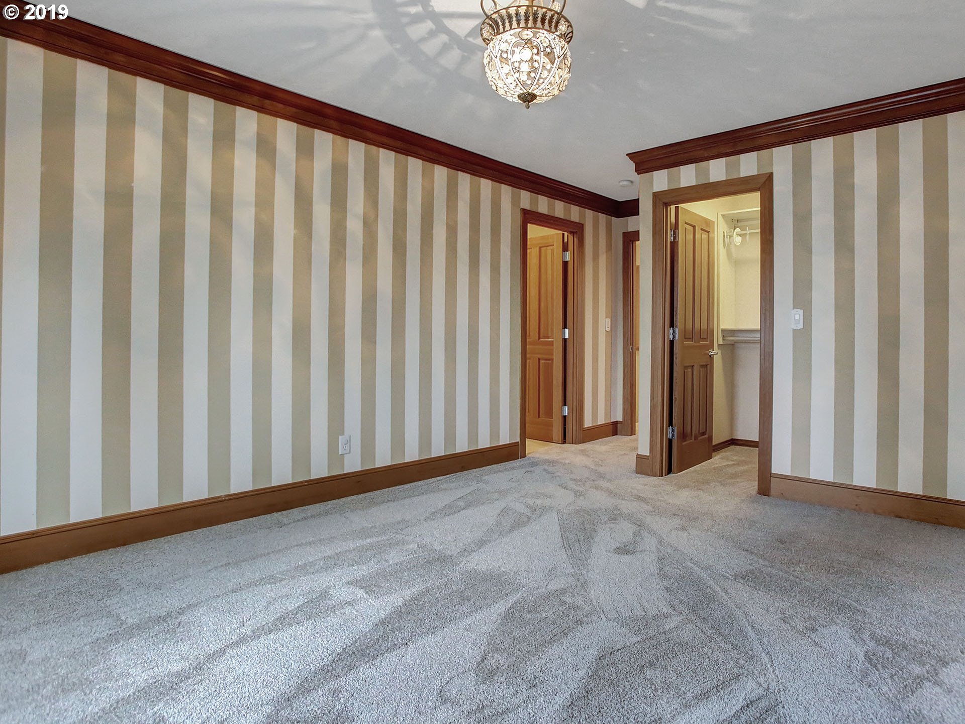 13047 Knaus Road Lake Oswego, OR 97034 - Photo 18 of 29 Gallery Image 18