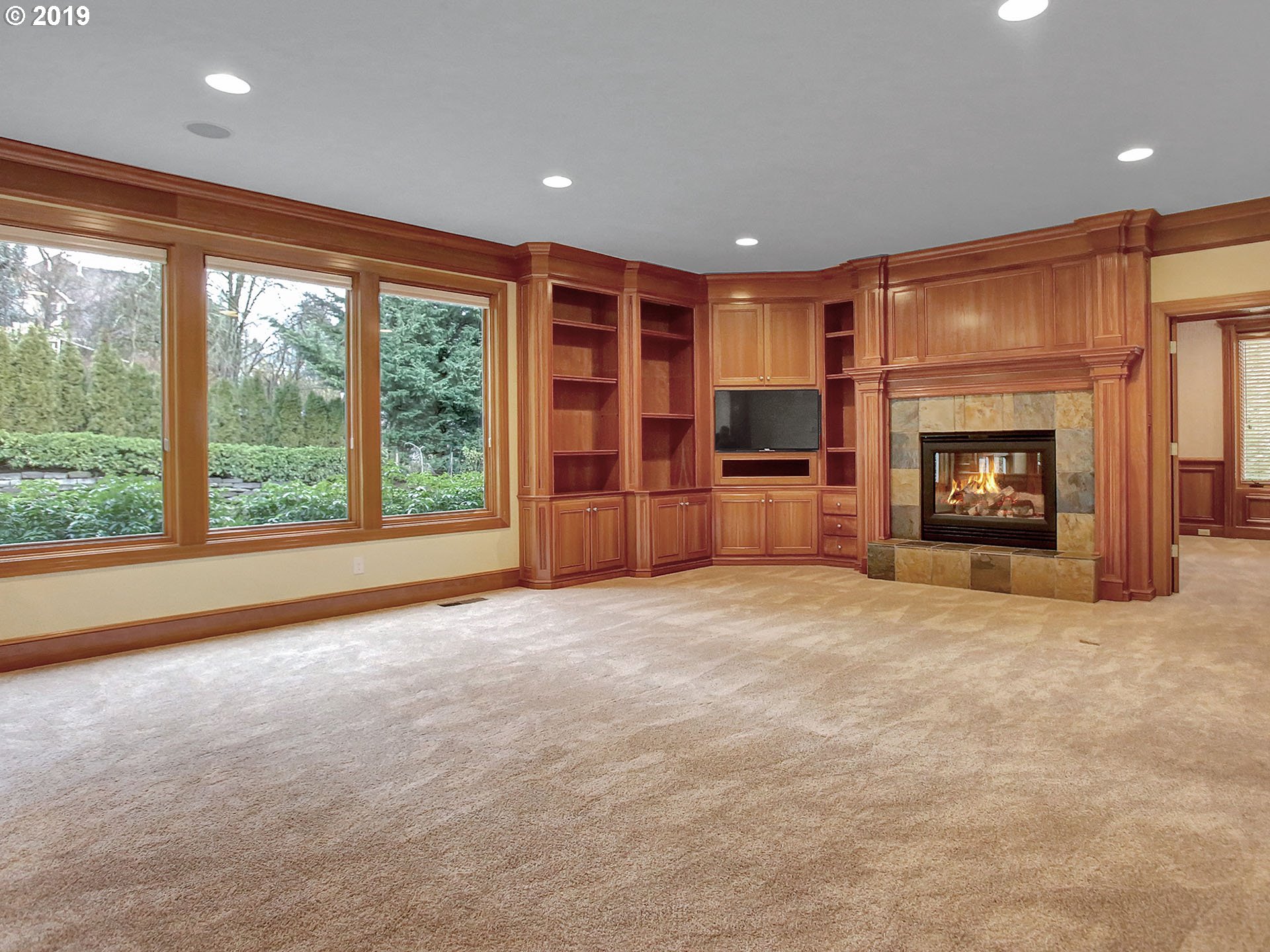 13047 Knaus Road Lake Oswego, OR 97034 - Photo 2 of 29 Gallery Image 2