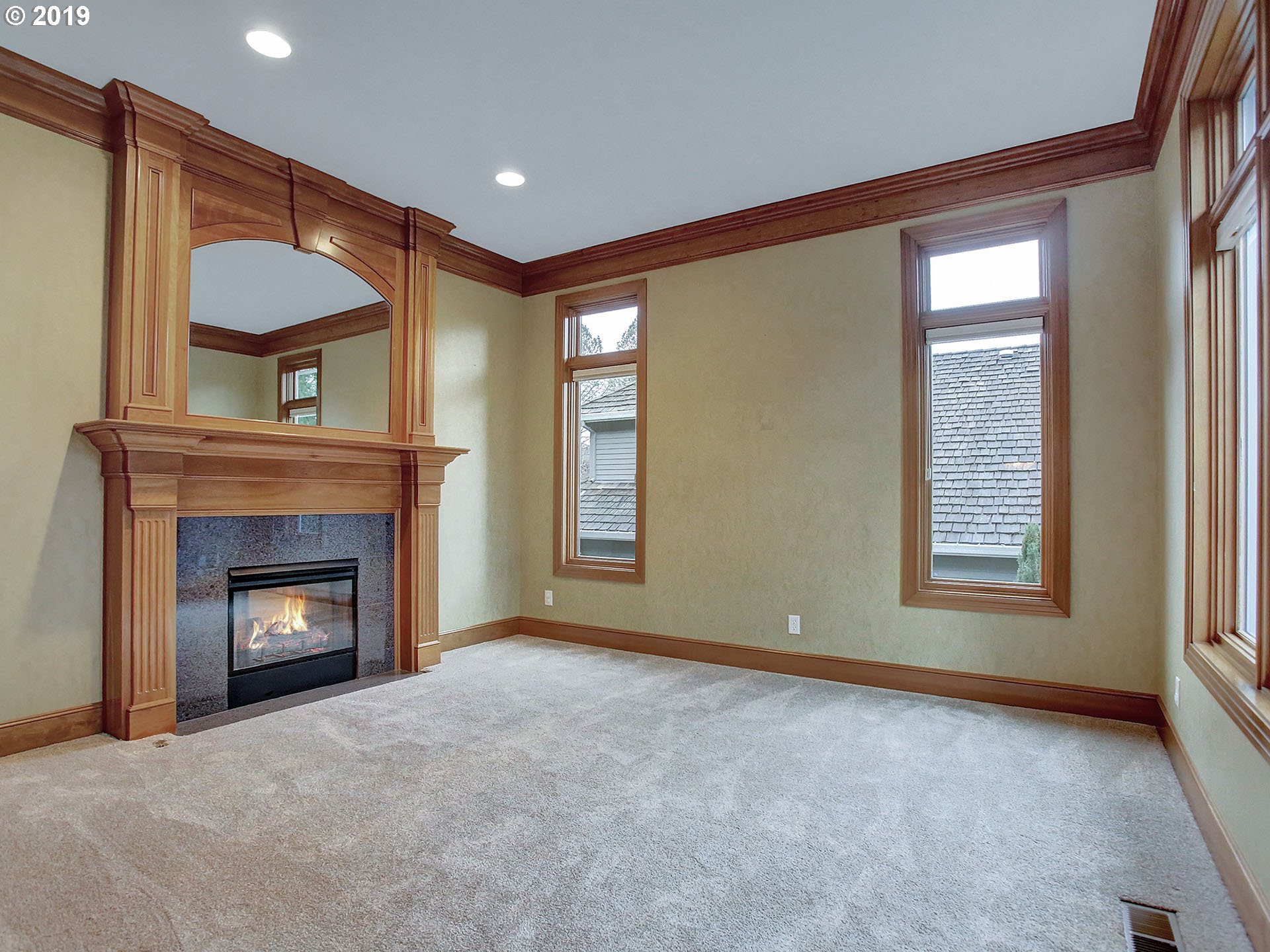 13047 Knaus Road Lake Oswego, OR 97034 - Photo 4 of 29 Gallery Image 4