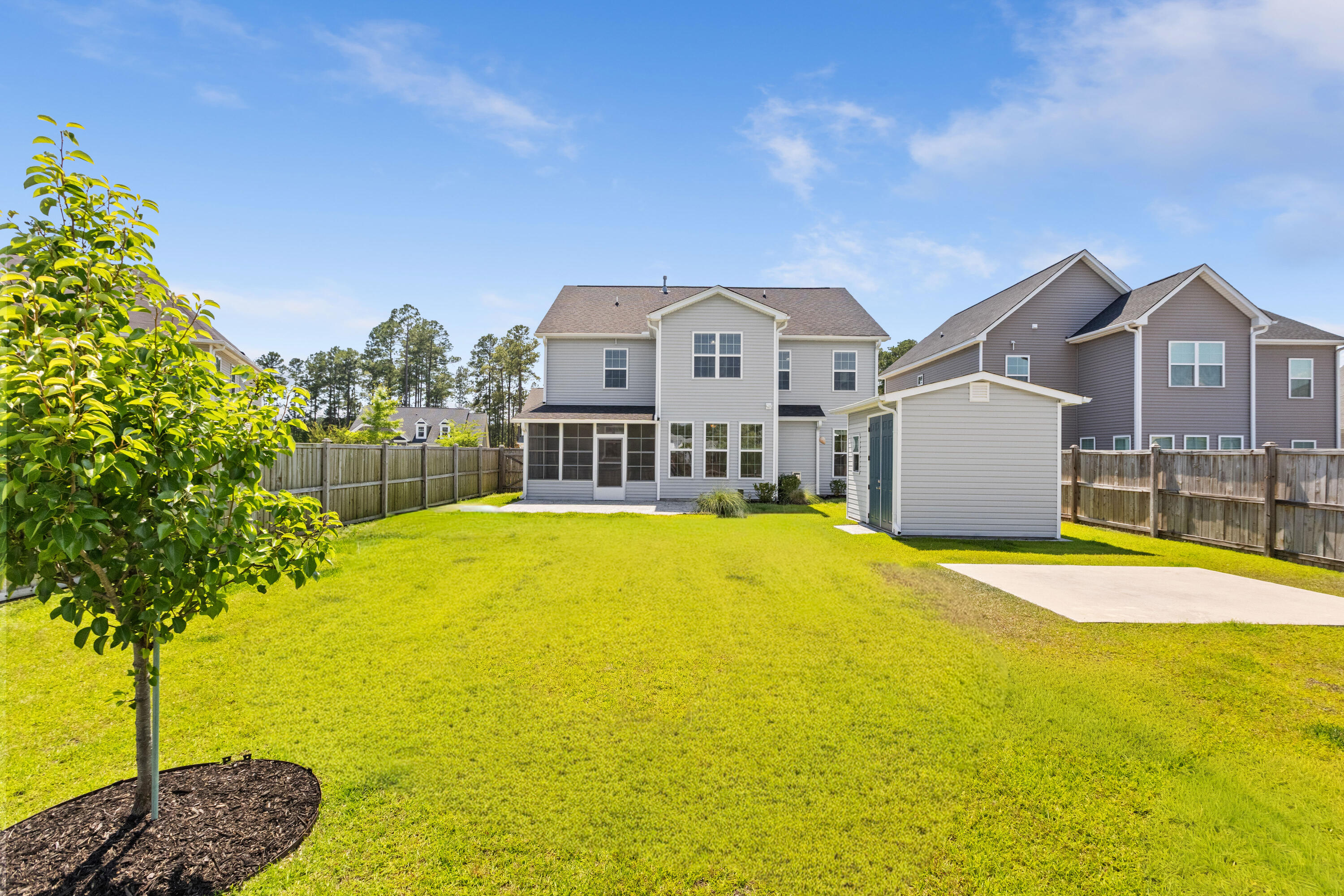 242 Saxony Loop Summerville, SC 29486 - Photo 36 of 44 242SaxonyLoop-CasaVerdeMediaLLC57