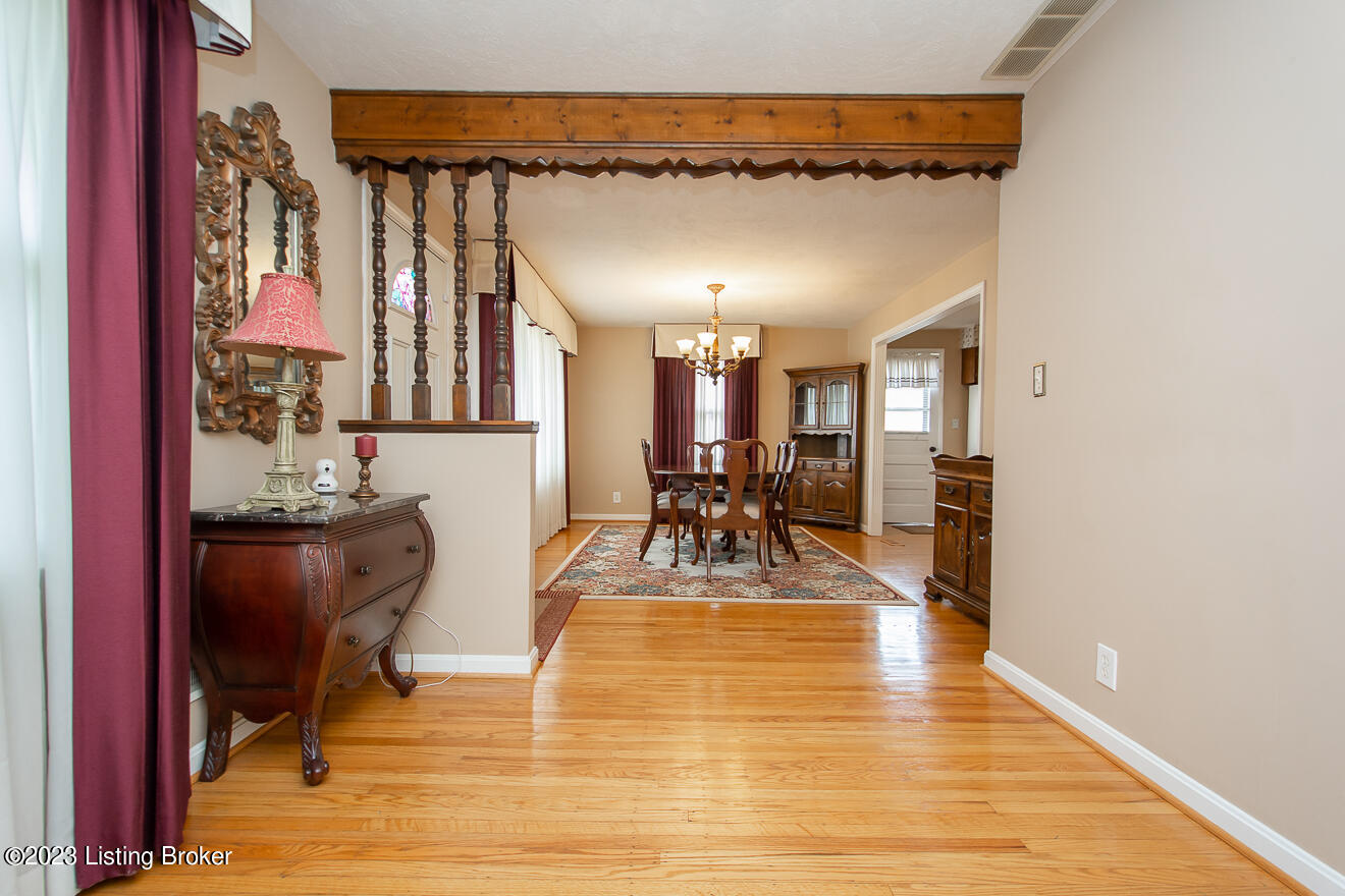 6702 Delton Road Louisville, KY 40258 - Photo 6 of 46 Delton-9
