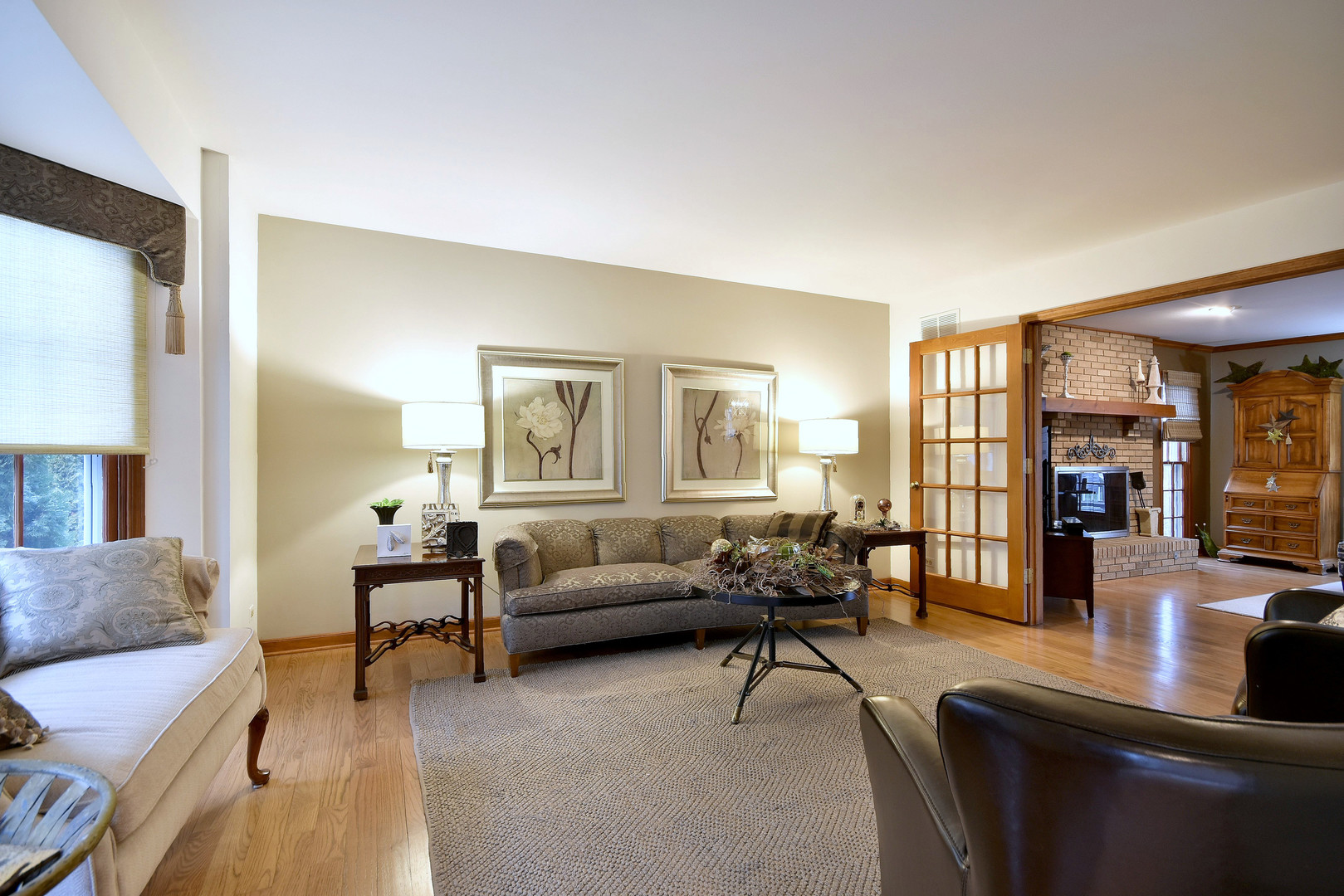 2535 Sun Valley Road Lisle, IL 60532 - Photo 6 of 54 a living room with furniture and a couch