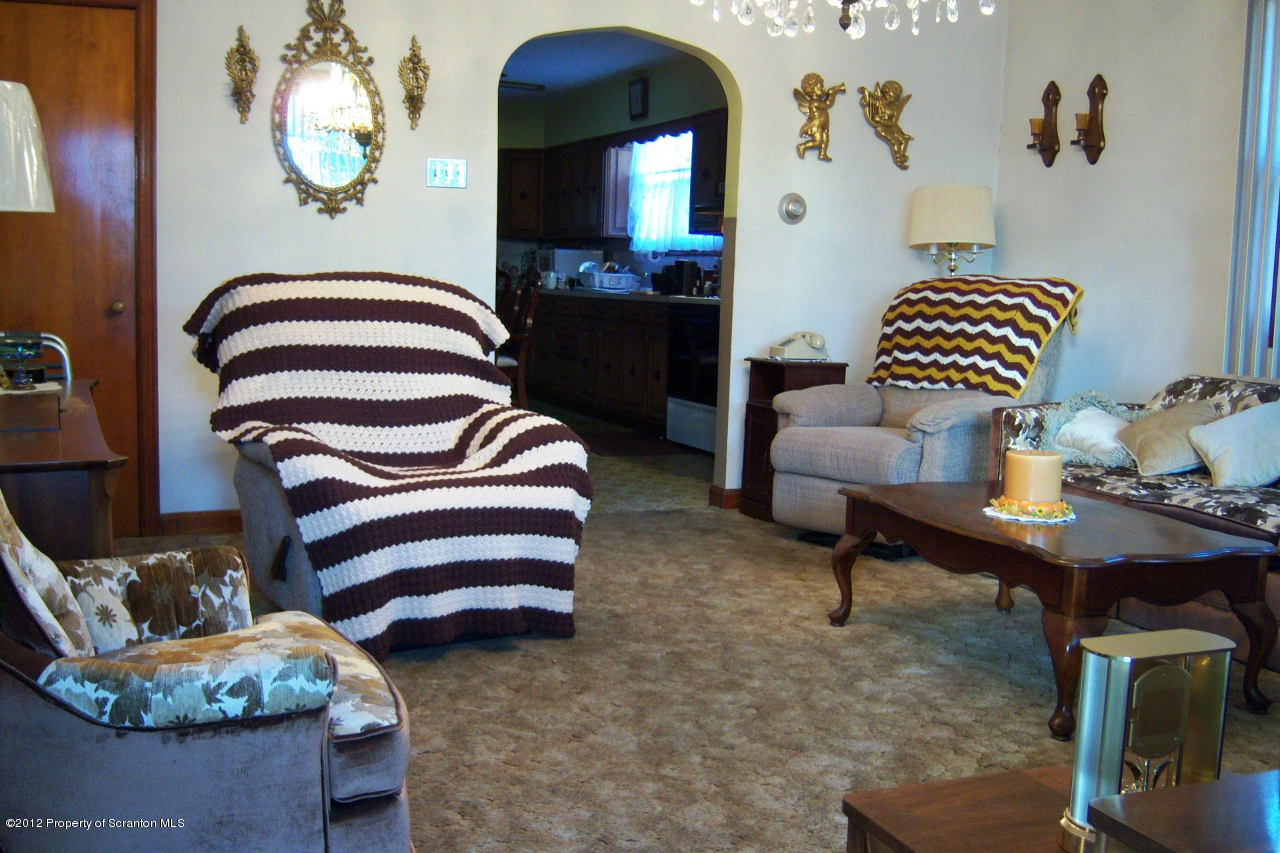 515 Butler Street Dunmore, PA 18512 - Photo 3 of 24 Gallery Image 3