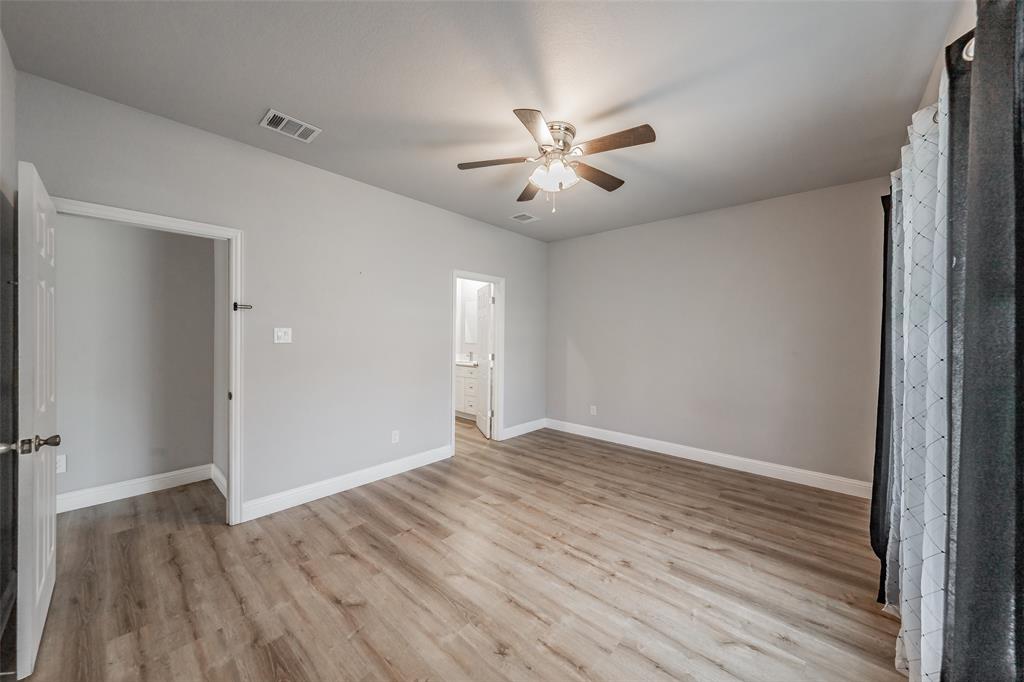 402 Robbins Street Cleburne, TX 76031 - Photo 33 of 40
