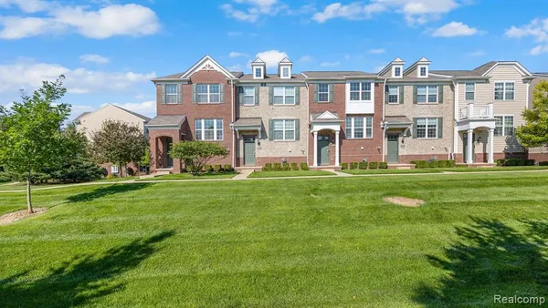 $2,390 | 44613 Ellery Lane, Novi, MI 48377