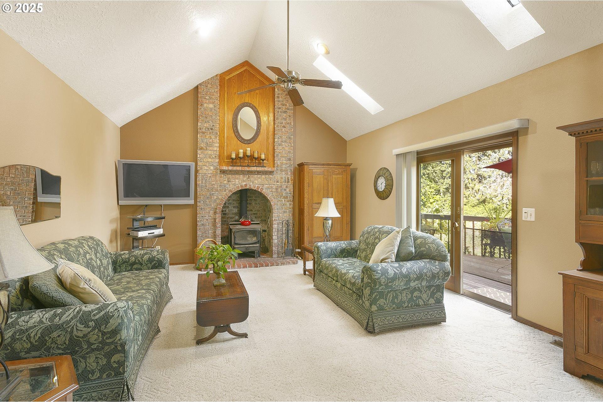 5400 Southeast Chase Road Gresham, OR 97080 - Photo 15 of 47 Gallery Image 15