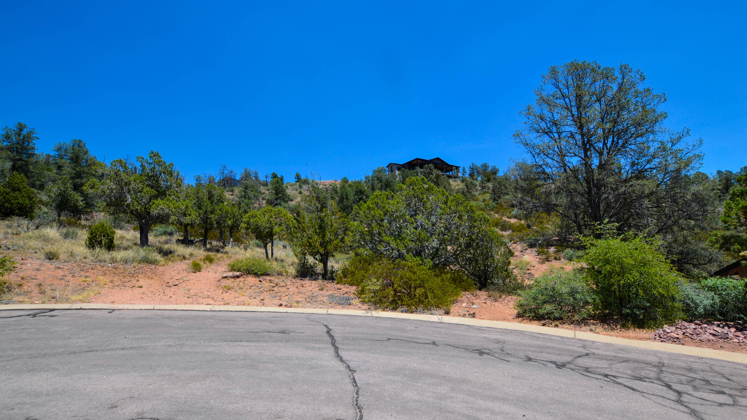 807 Thunder Ridge Circle Payson, AZ 85541 - Photo 3 of 11 a view of a pathway with a pathway