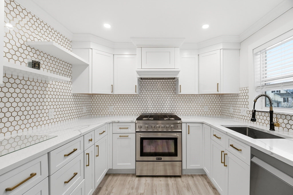 12 Bruce Street Worcester, MA 01604 - Photo 9 of 31