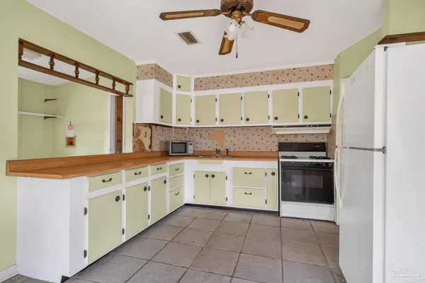 $149,900 | 1950 Christian Home Drive, McDavid, FL 32568