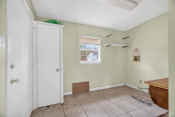 $149,900 | 1950 Christian Home Drive, McDavid, FL 32568