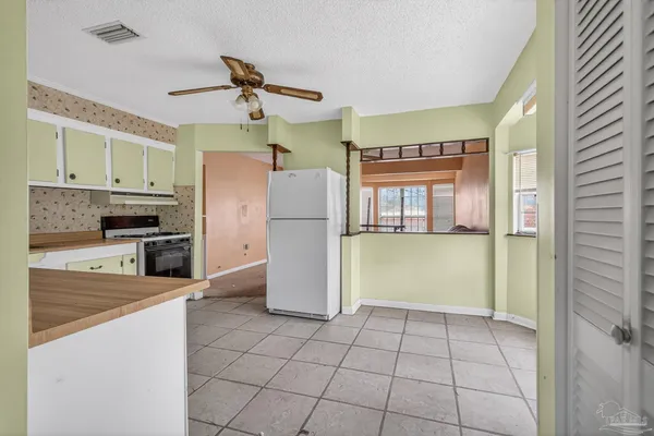 $149,900 | 1950 Christian Home Drive, McDavid, FL 32568