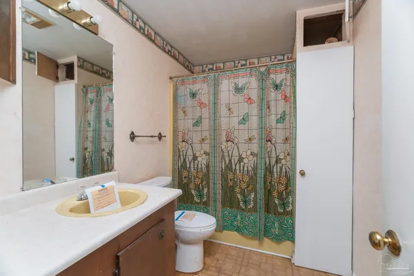 $149,900 | 1950 Christian Home Drive, McDavid, FL 32568