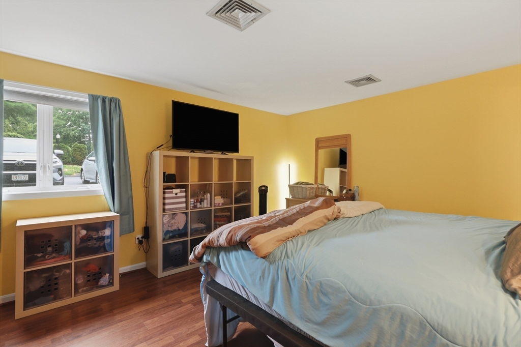330 Sunderland Road, Unit 7 Worcester, MA 01604 - Photo 11 of 24