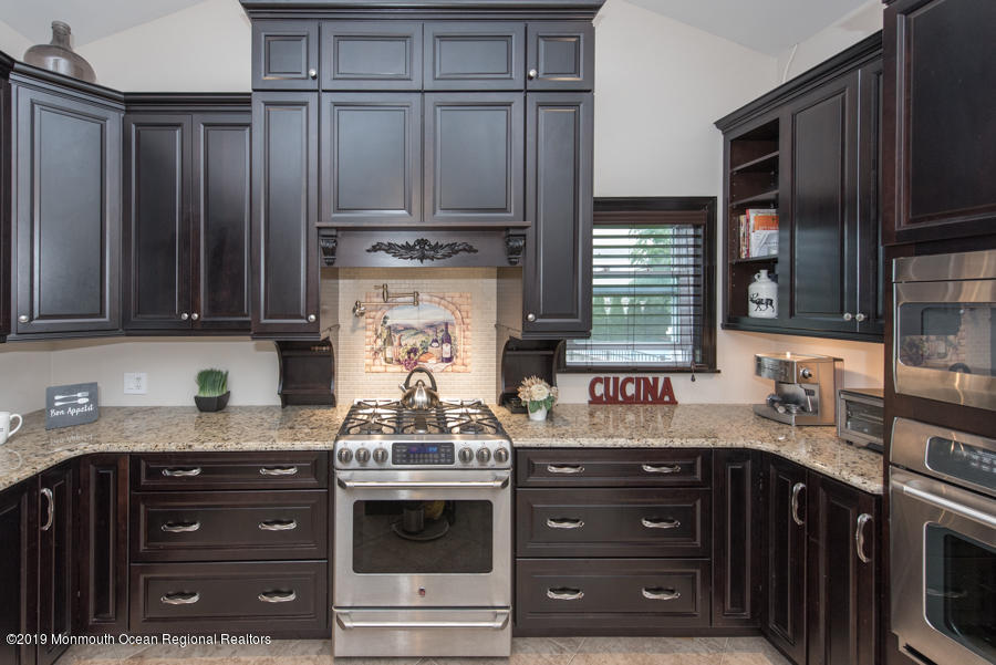 306 Stone Road Hazlet, NJ 07730 - Photo 13 of 45 7061817A-2619-4B07-B82D-310E38636905