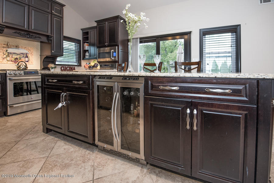 306 Stone Road Hazlet, NJ 07730 - Photo 16 of 45 CEFA63ED-5530-4CB6-B48A-385A4ABC6CF4