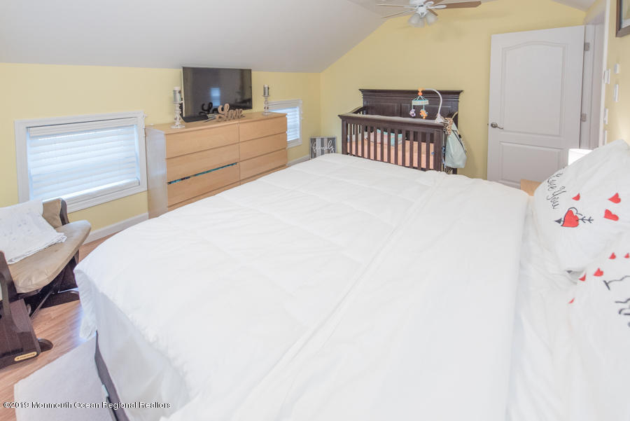 306 Stone Road Hazlet, NJ 07730 - Photo 29 of 45 883D029C-B733-4EBF-A085-63523C94844B